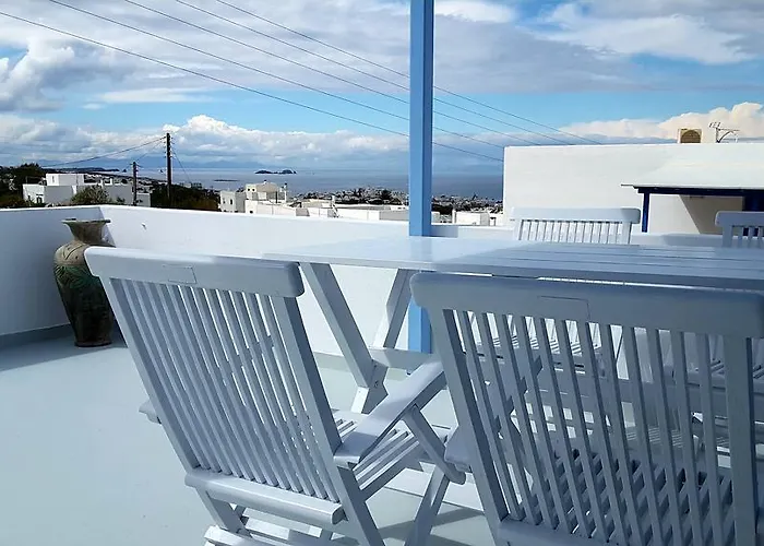 Giorgia Lodging * パロス島