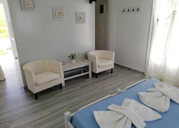 Giorgia Lodging パロス島