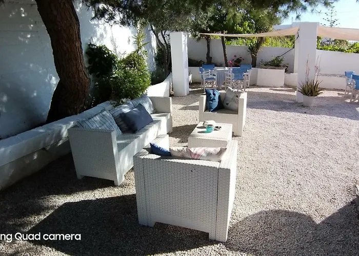 Giorgia Lodging * パロス島